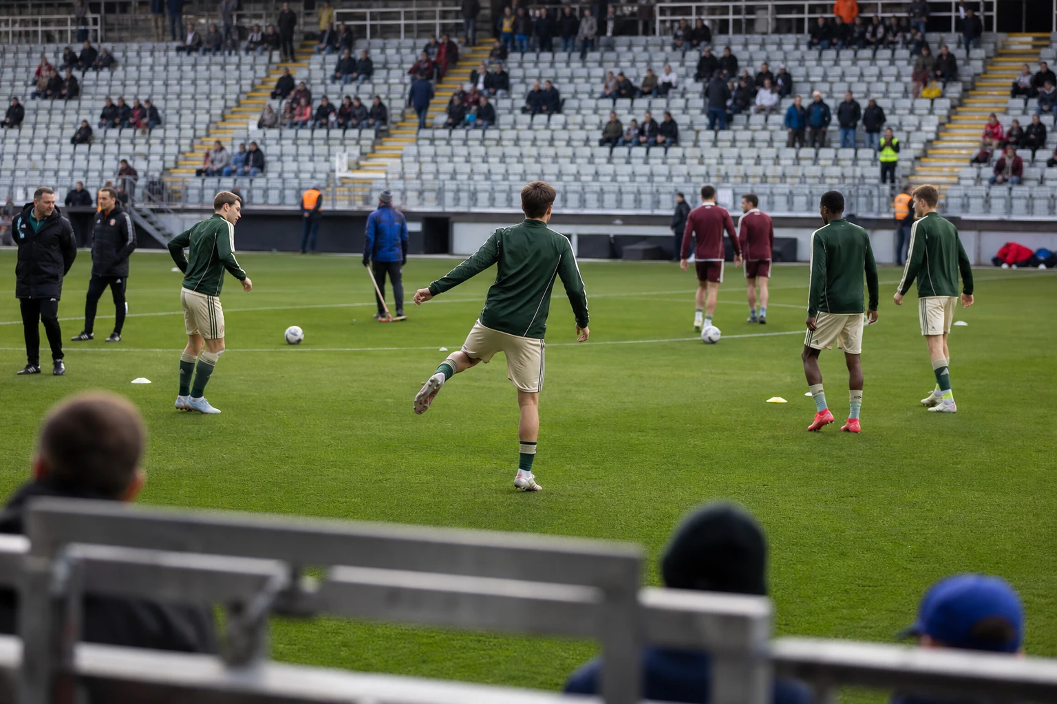Landslagsspelare under en avgörande kvalmatch till fotboll VM.