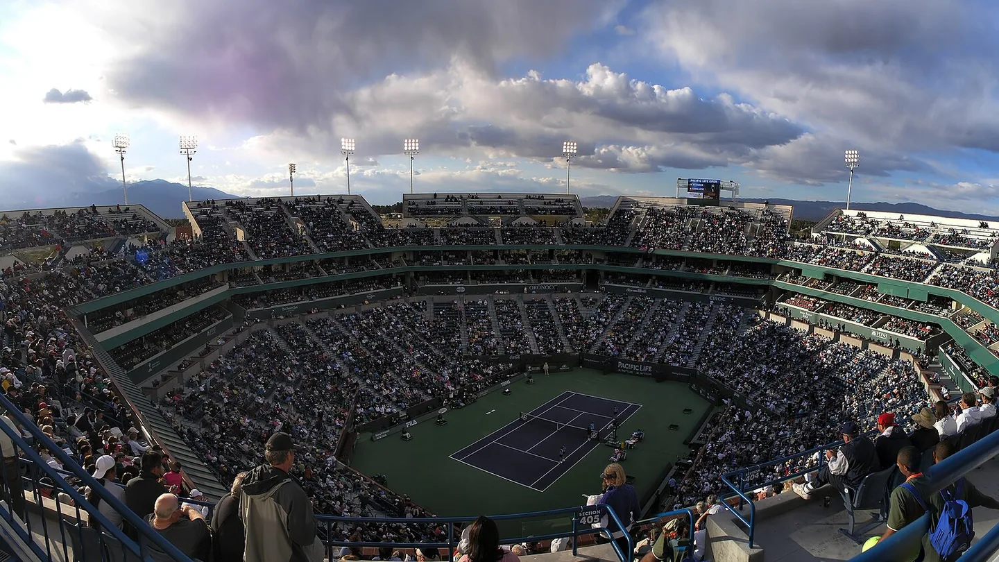 Stadium 1 i Indian Wells Tennis Garden under en match.